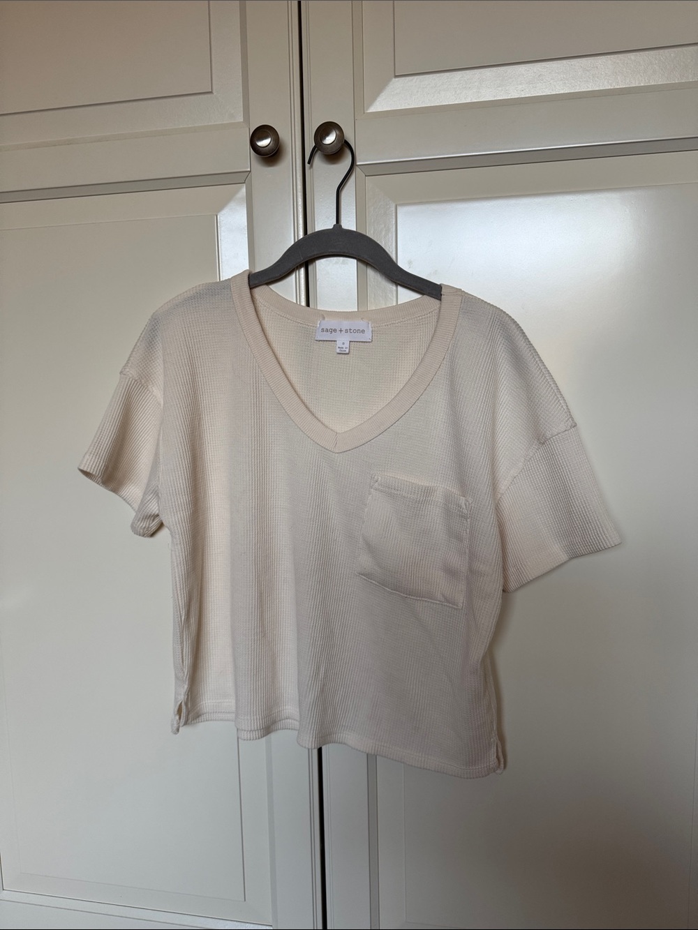 Cream V-Neck Short Sleeve Pocket Tee